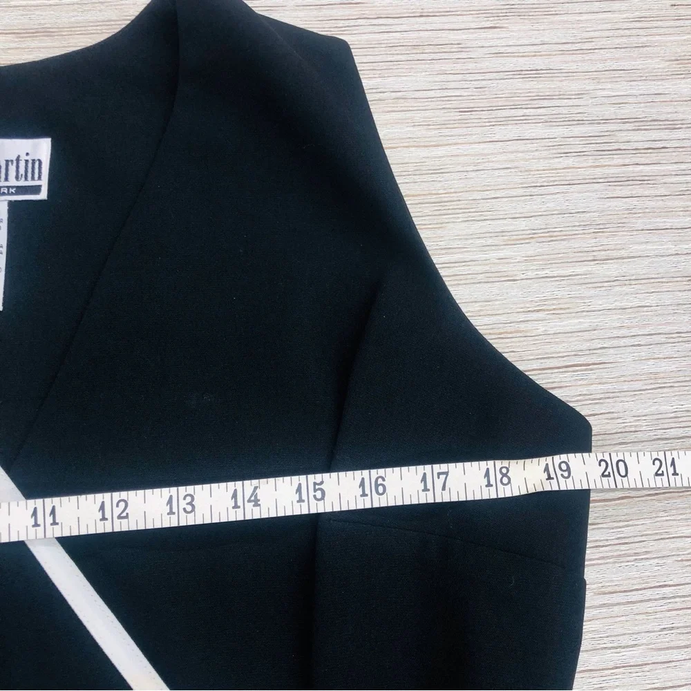 Sheri Martin New York Black White Sleeveless Top - Picture 11 of 16